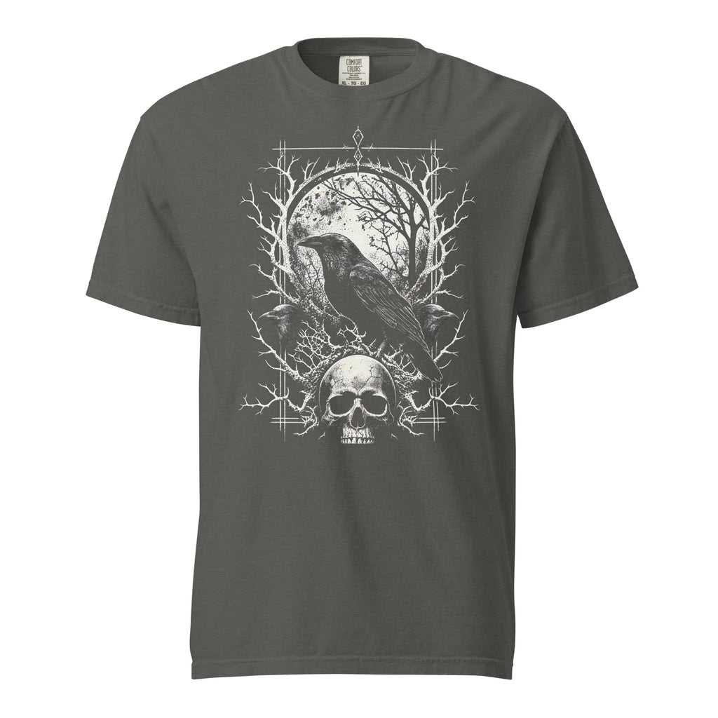 Comfort color 1717 pepper ( grey ) dye washed tee. Front gothic graphic raven with skull,